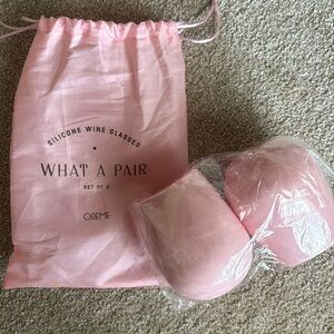 Silicone wine tumblers